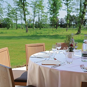 villa-du-lac-offre-barbecue